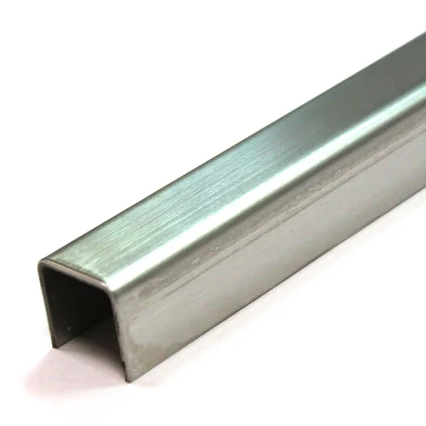 70-303-304 Поручень паз 24*24 длина 2500мм